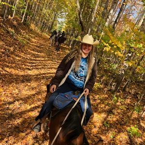 Meet your Posher, Riley